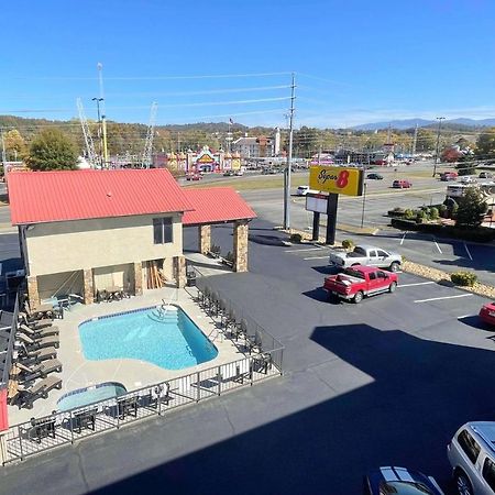 Hotel Super 8 By Wyndham Pigeon Forge Downtown Extérieur photo